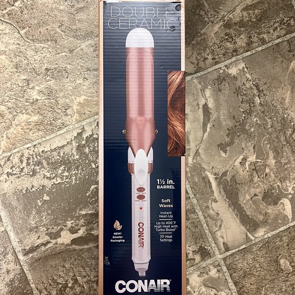 Conair double ceramic 1 1/2 inch barrel - Picture 2 of 7